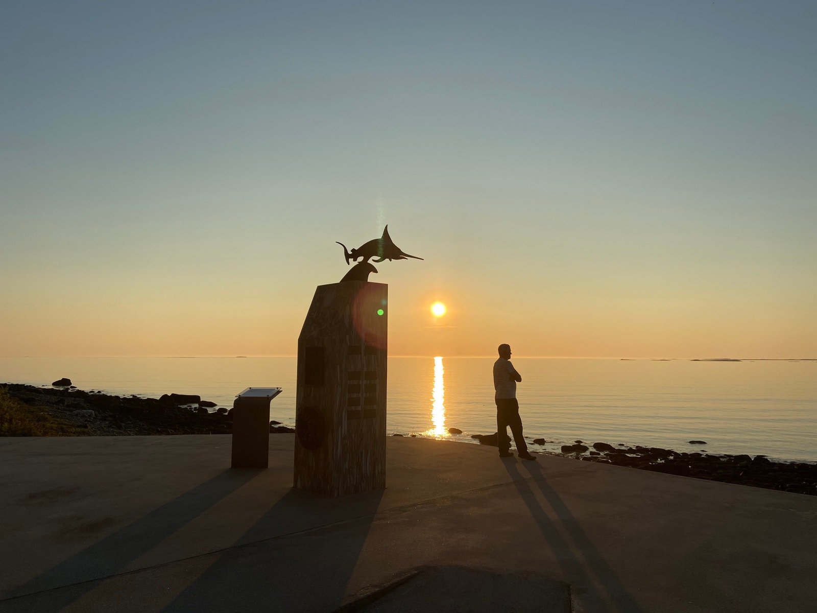 Midnattsol ved Ureddplassen - ligger 7 minutter unna med bil Galleribilde