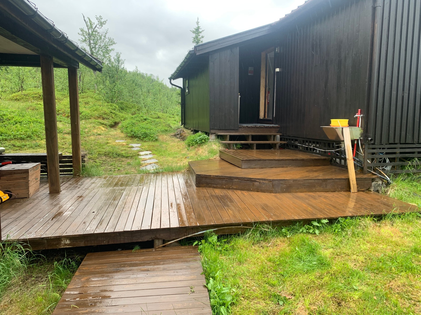 Platting mellom anneks og hytte Galleribilde