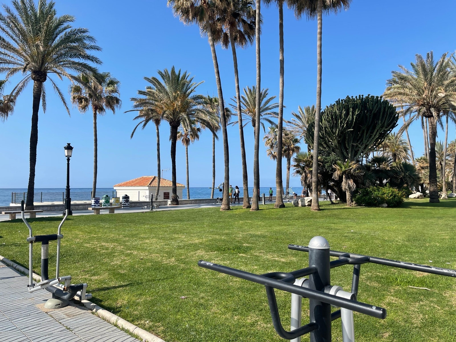 Strand & promenade Galleribilde