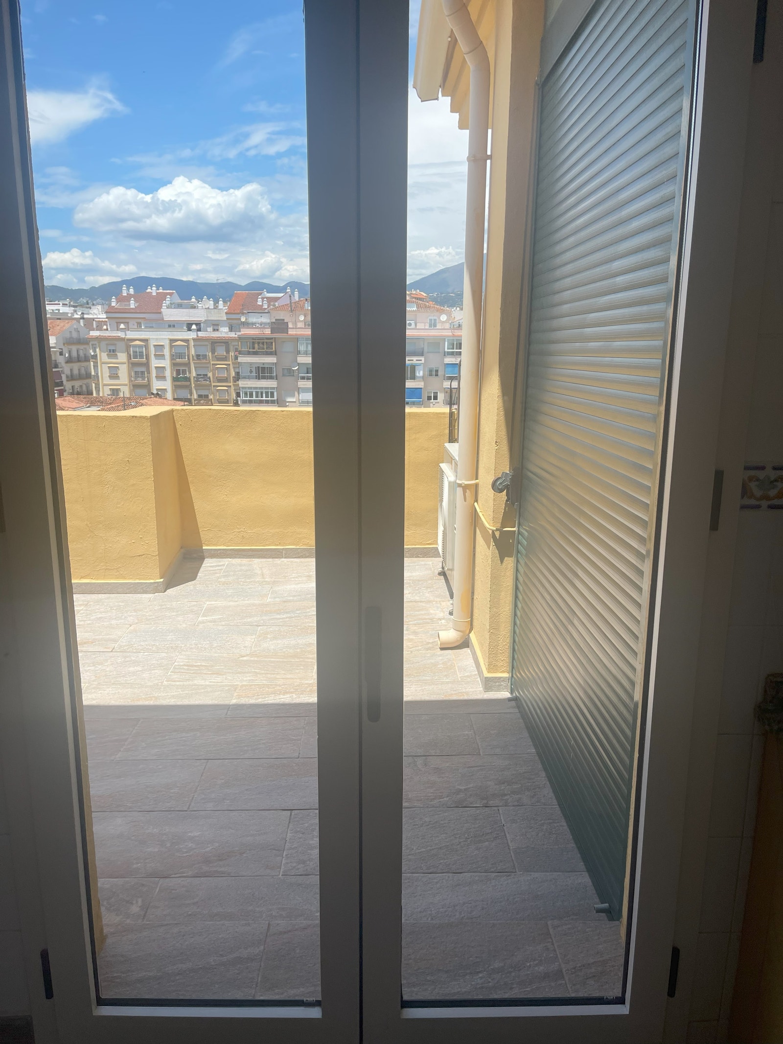 Utgang terrasse fra kjøkken Galleribilde