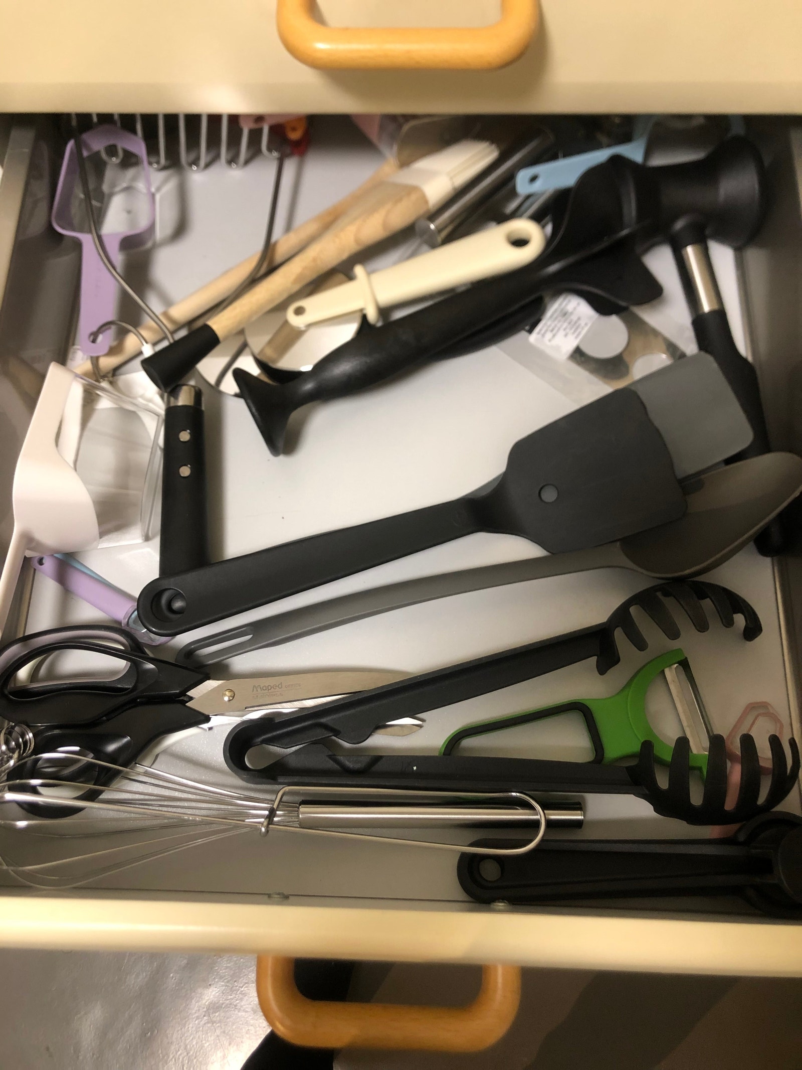 Div kjøkkenutstyr Galleribilde