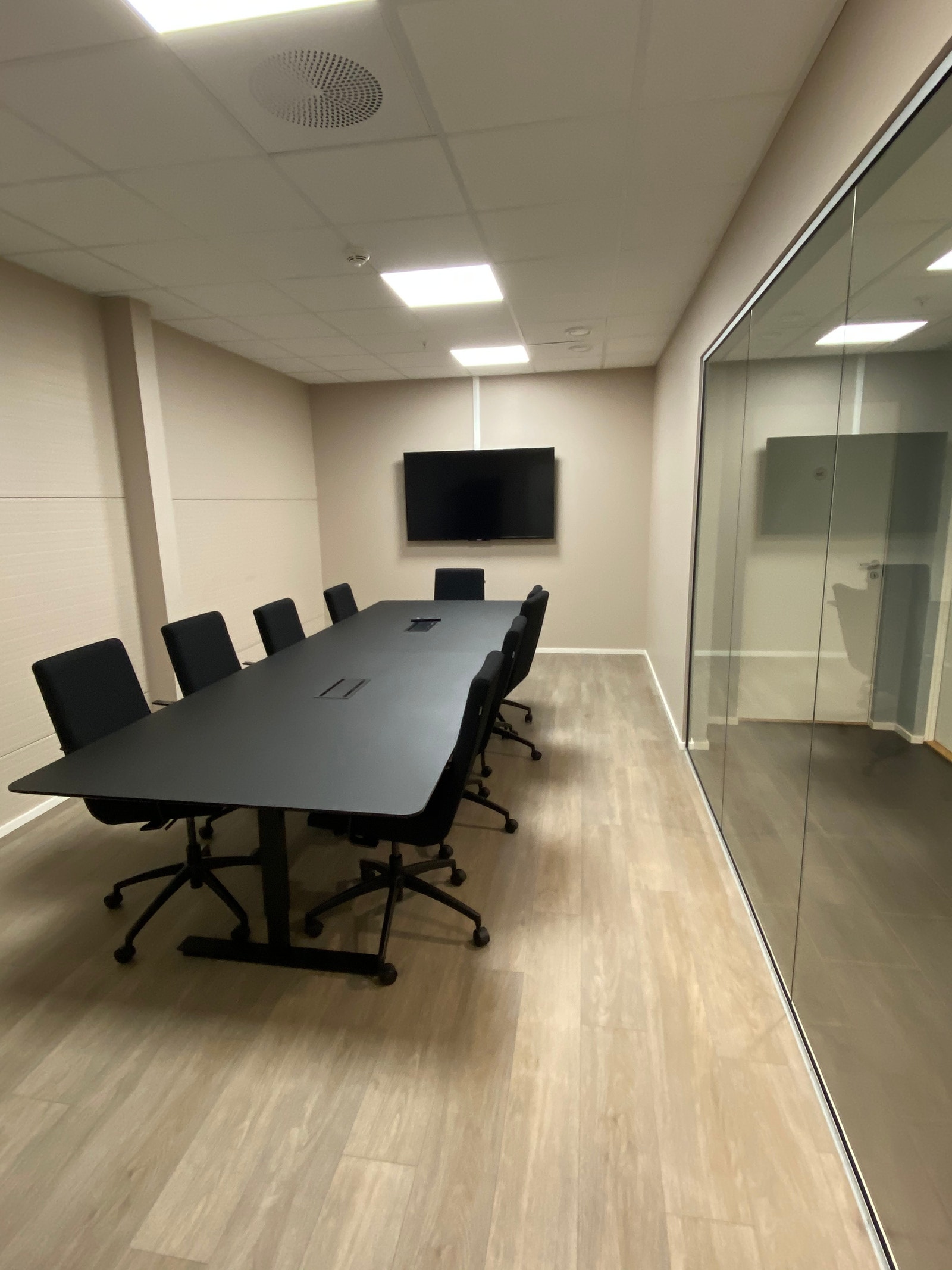 Møte - og spiserom Galleribilde