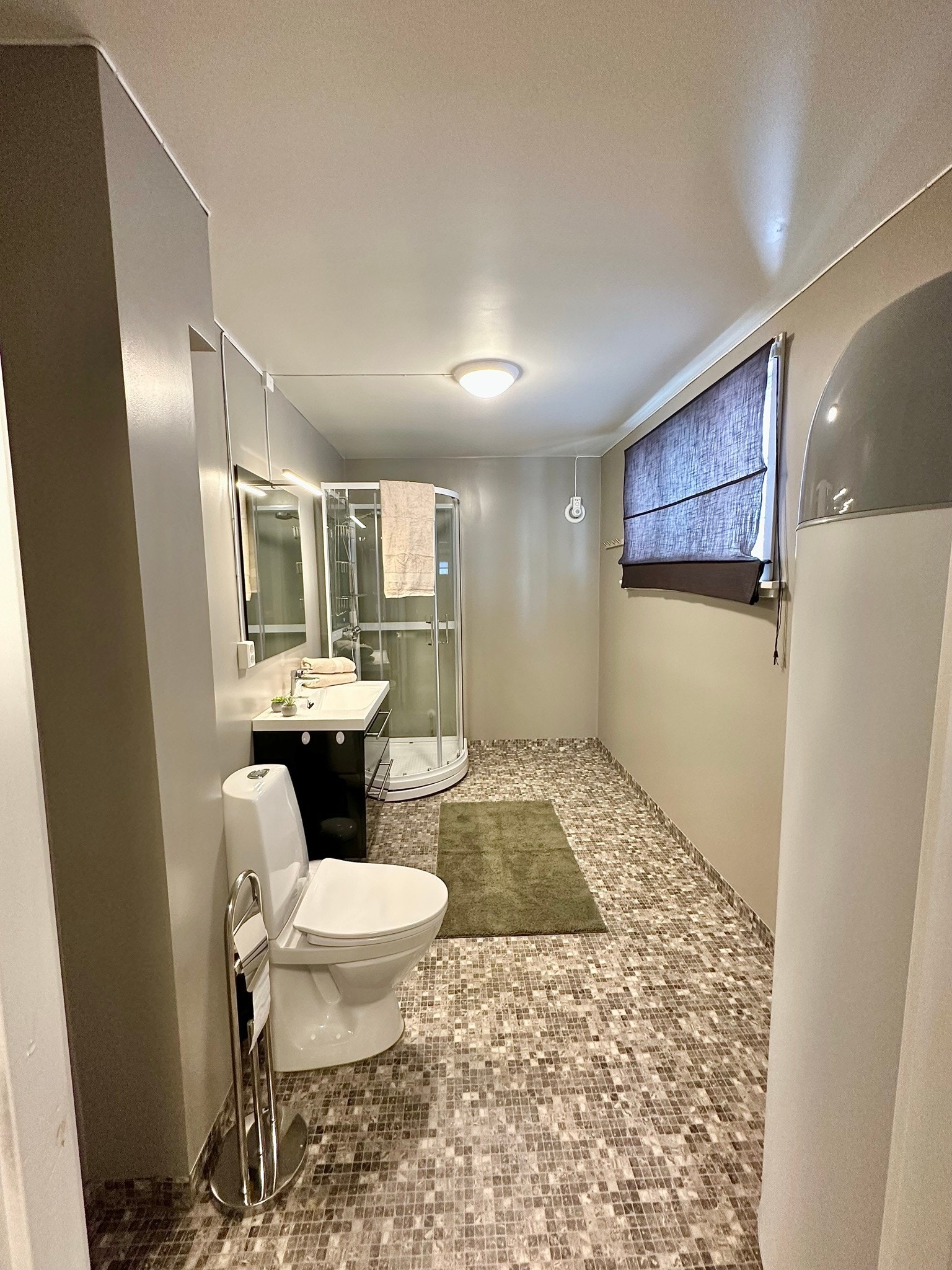 Bad 1. Etg Galleribilde