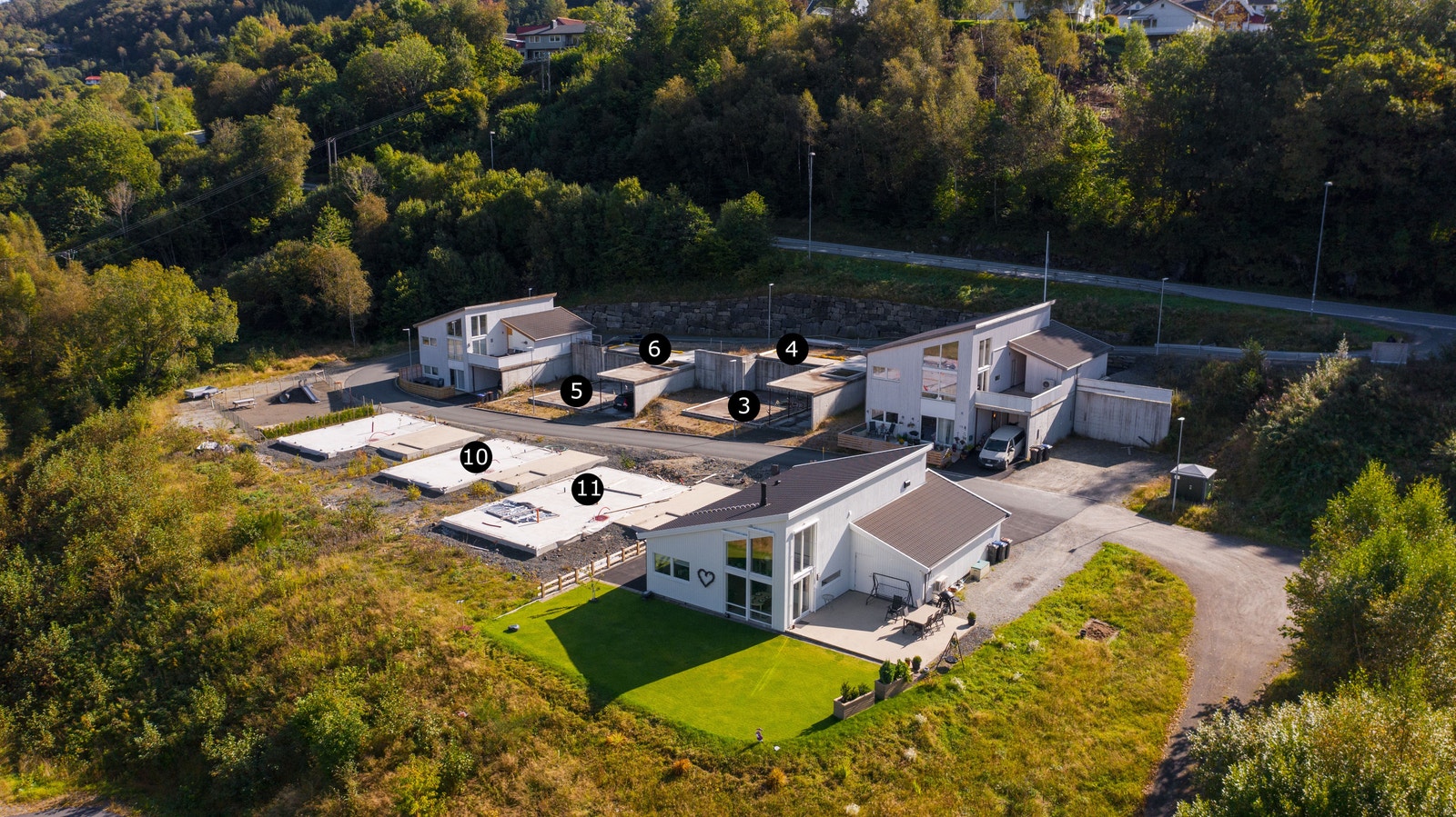 Oversikt over ledige boliger, det er bygget på tomten nederst til venstre. Galleribilde