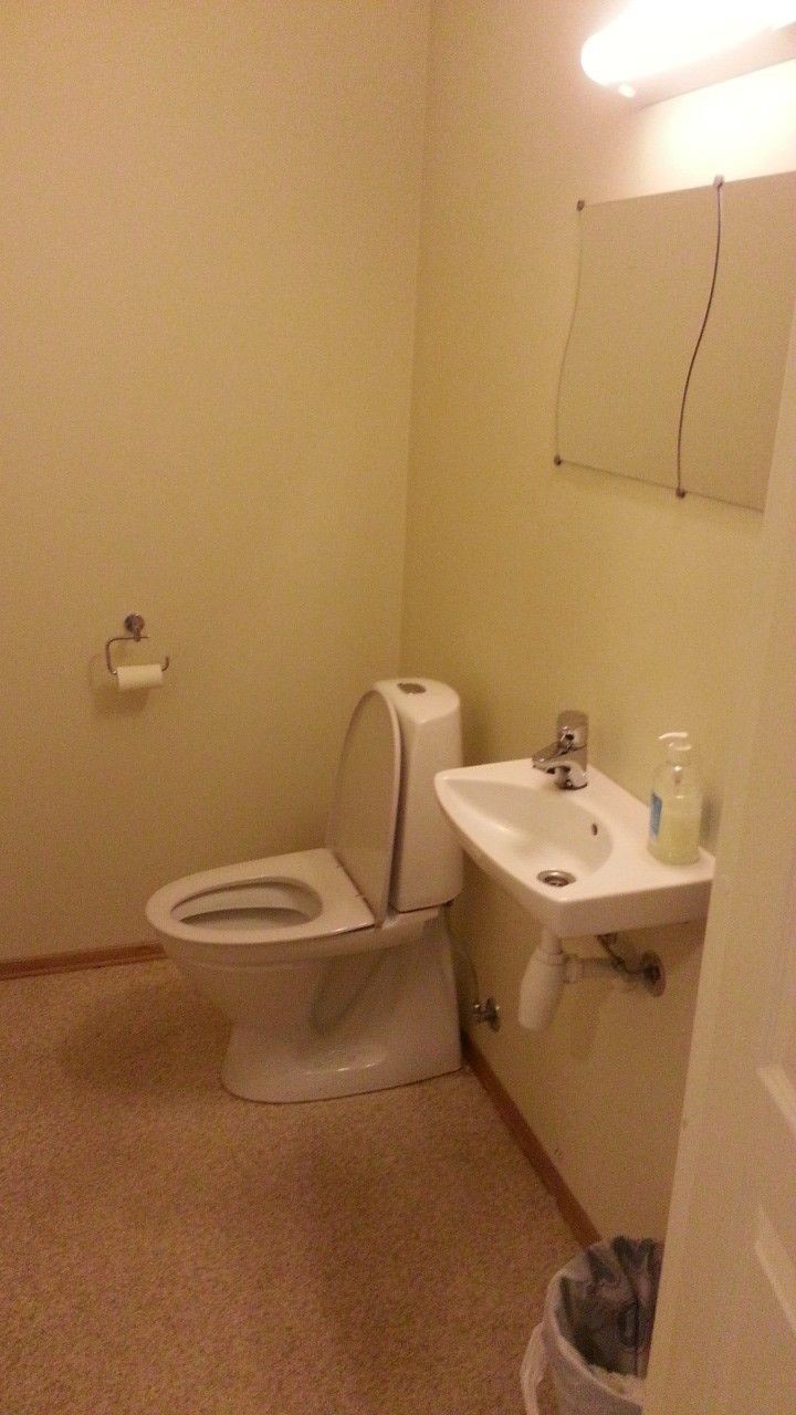 extra toilet, 1st floor Galleribilde