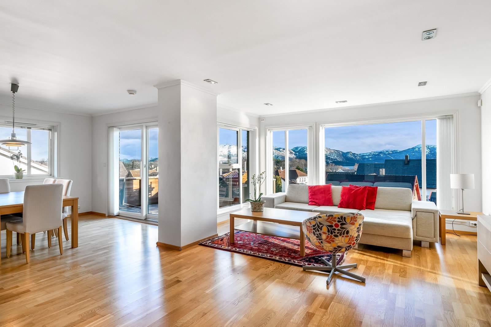 Living room 1.floor Galleribilde