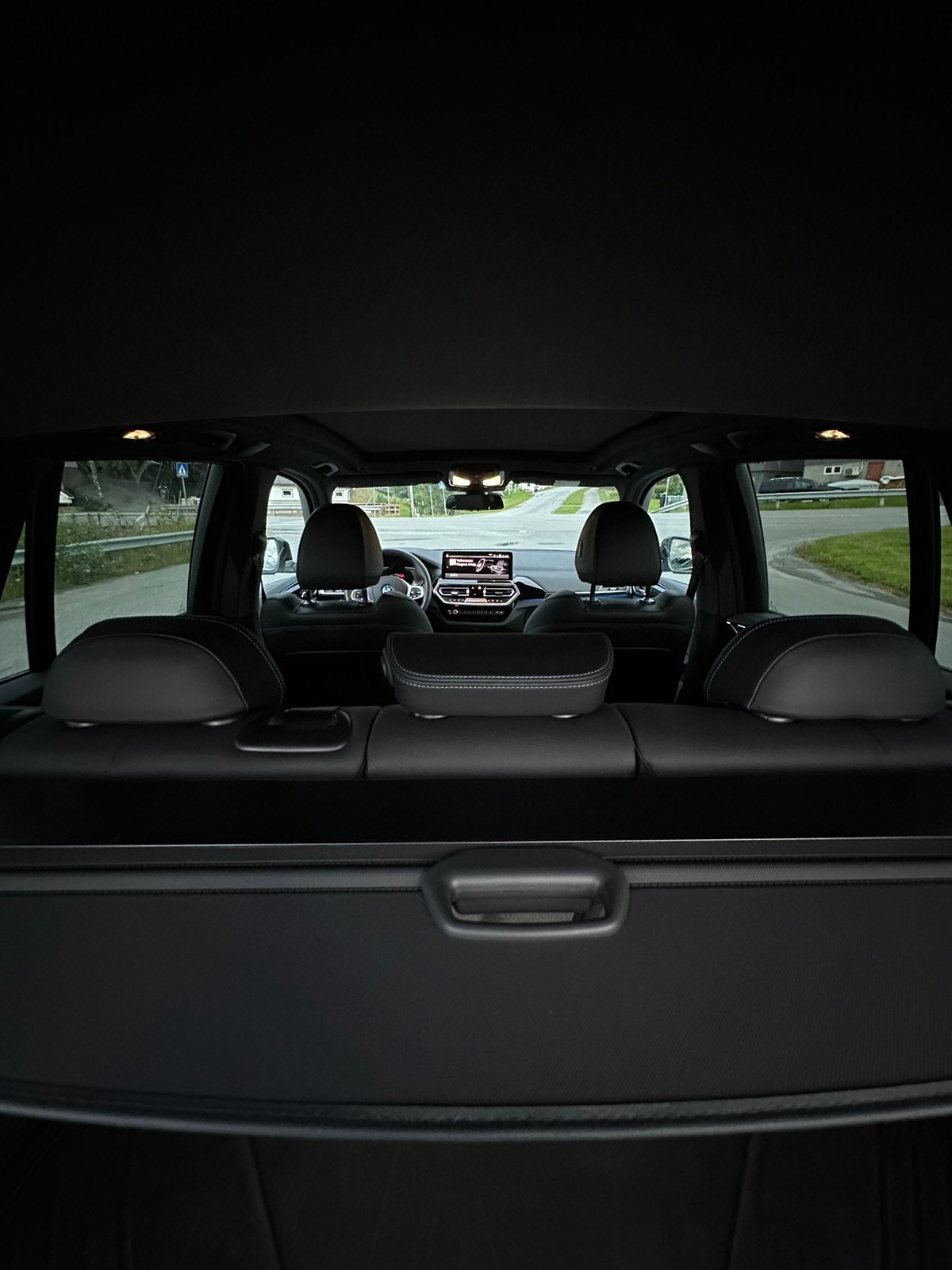 BMW iX3 14