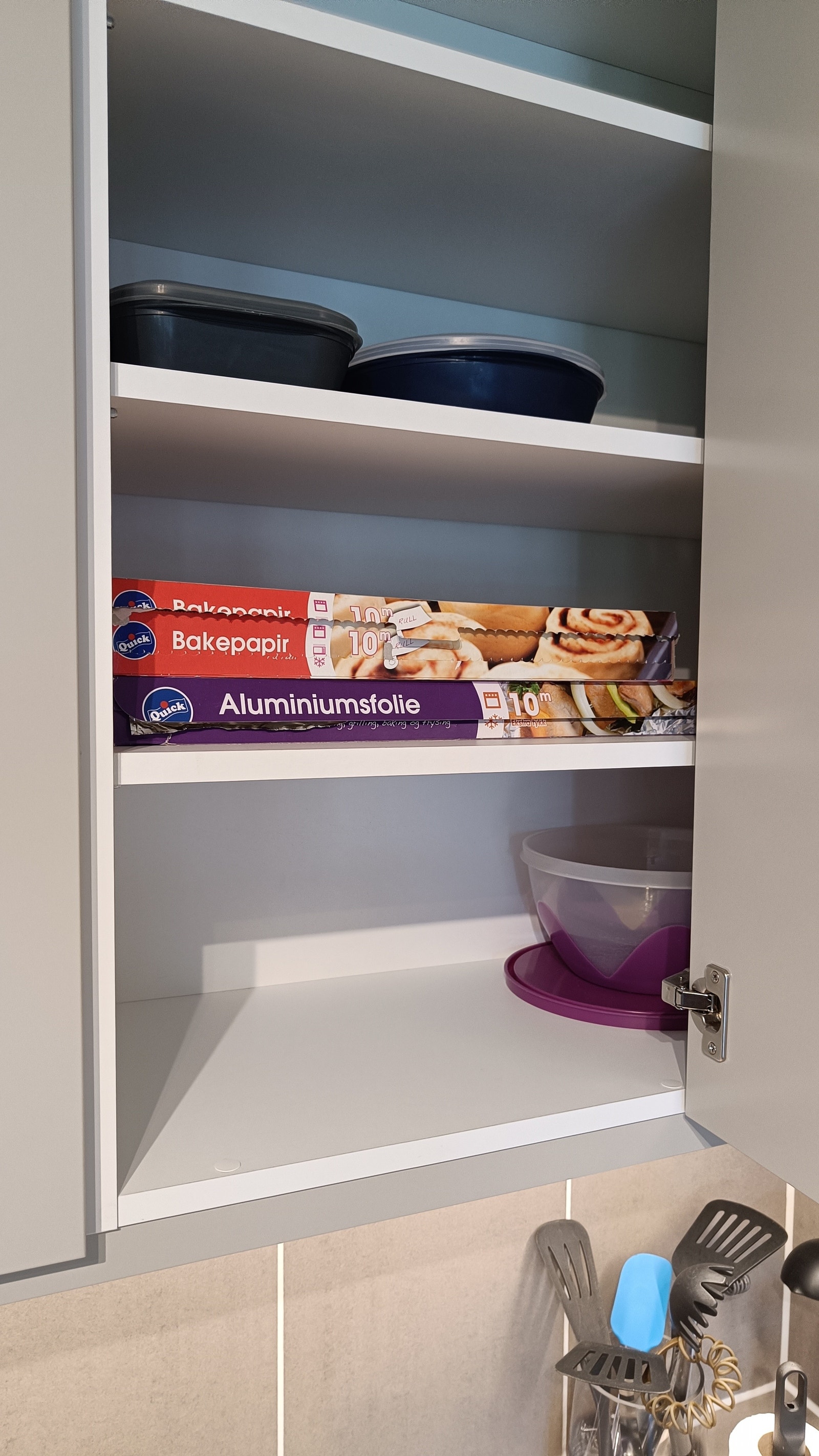 Bilde viser hva som er inne i skapene ved utleie. Galleribilde