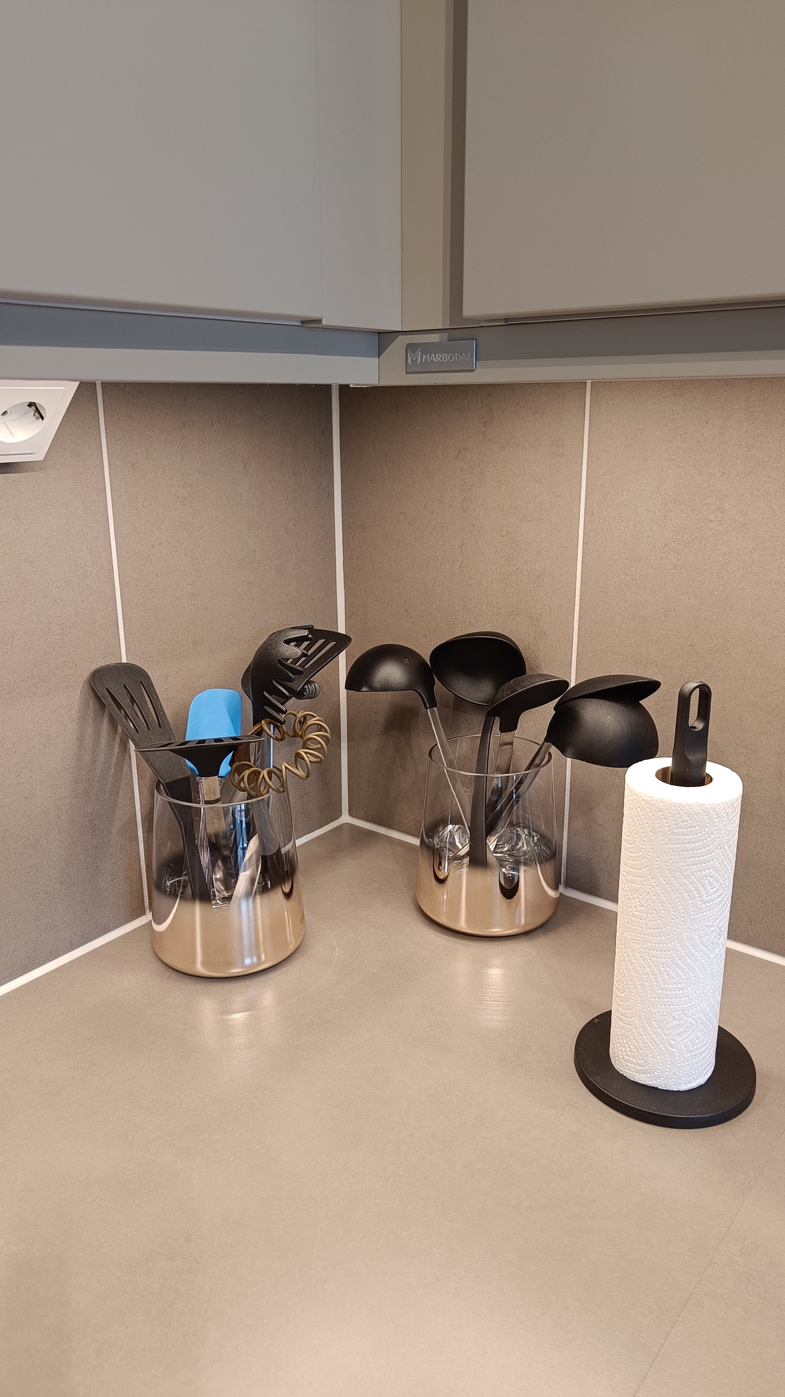 Bilde viser hva som er inne i skapene ved utleie. Galleribilde