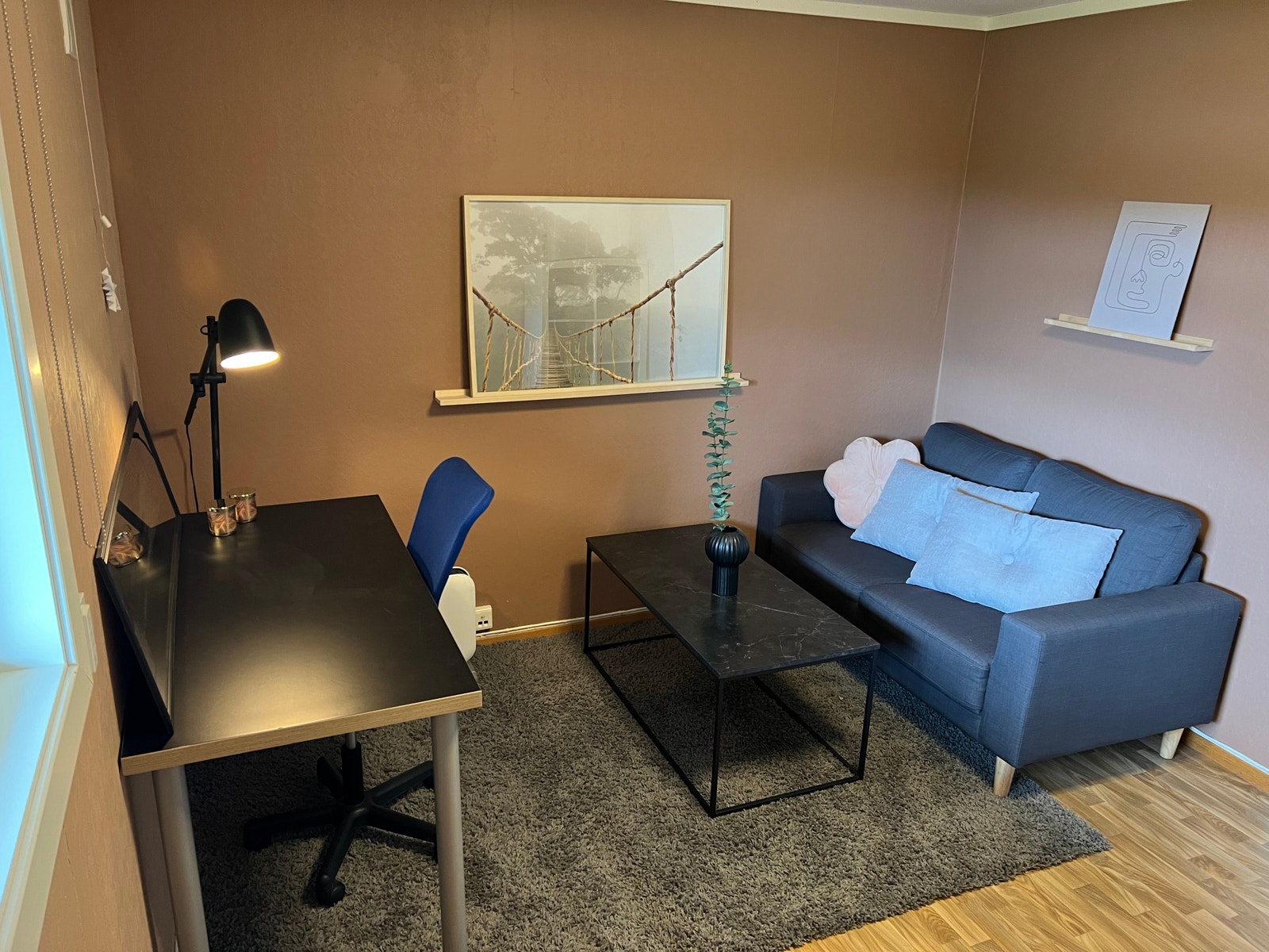 Rommet fra seng Galleribilde