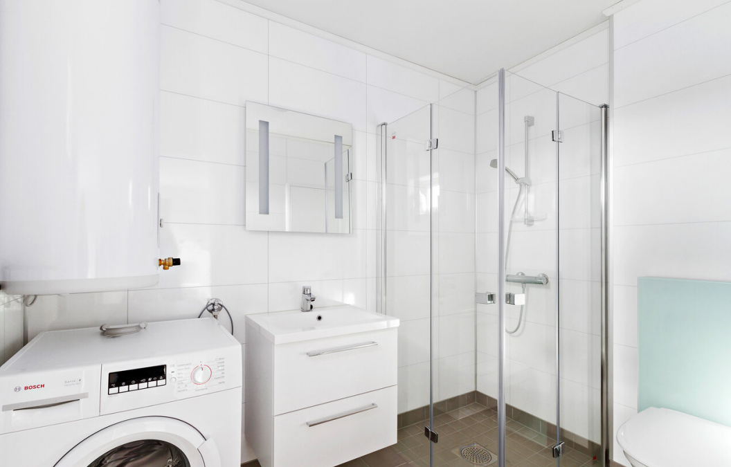 Bad i hybelleilighet inkl. vaskemaskin. Galleribilde