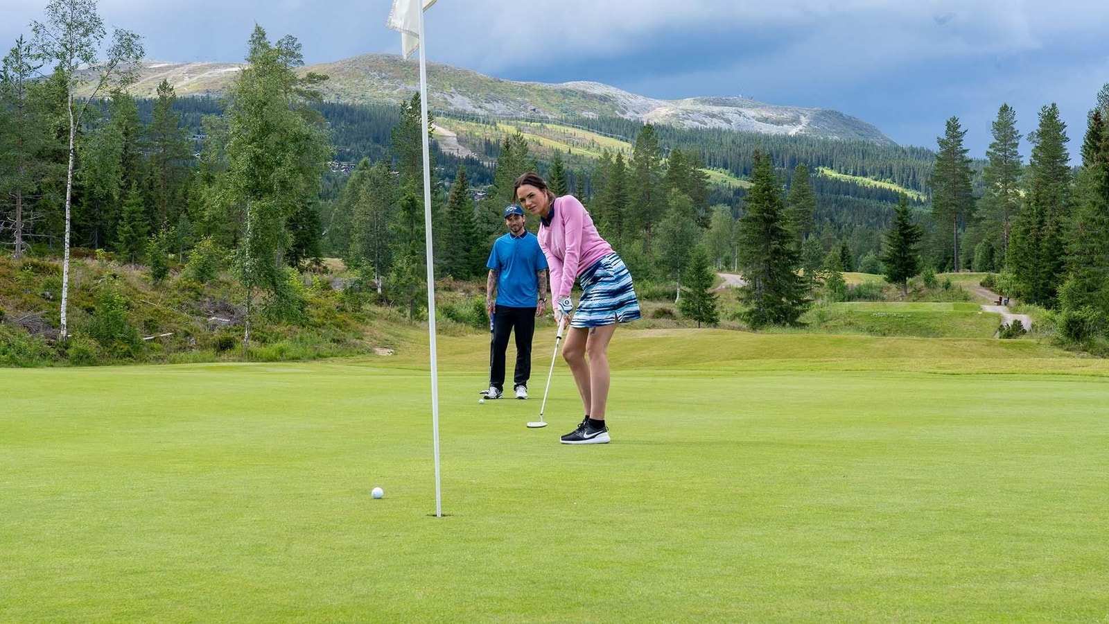 18-hulls golfbane med resturant Galleribilde