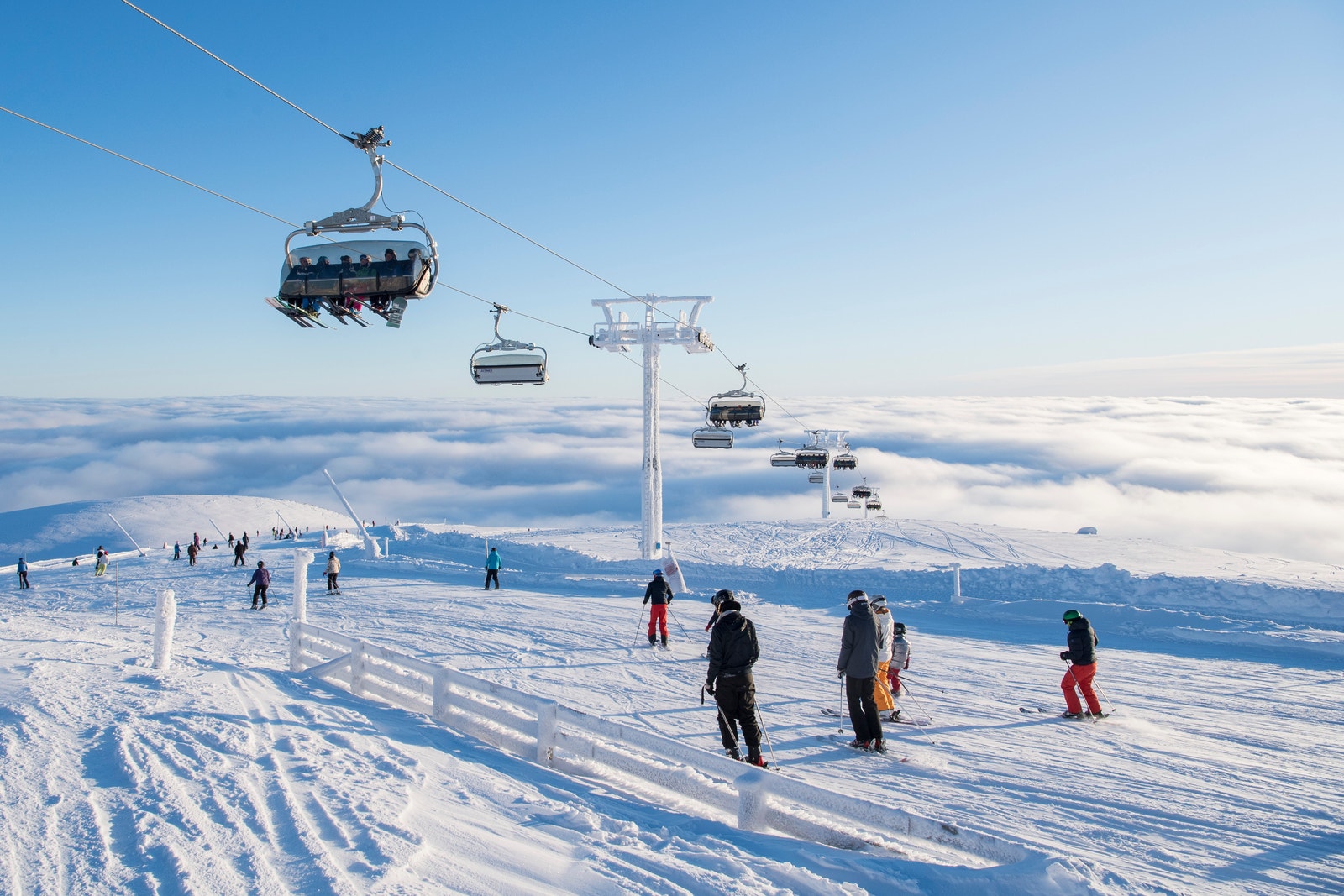Fantastisk utsikt på toppen av fjellet Galleribilde