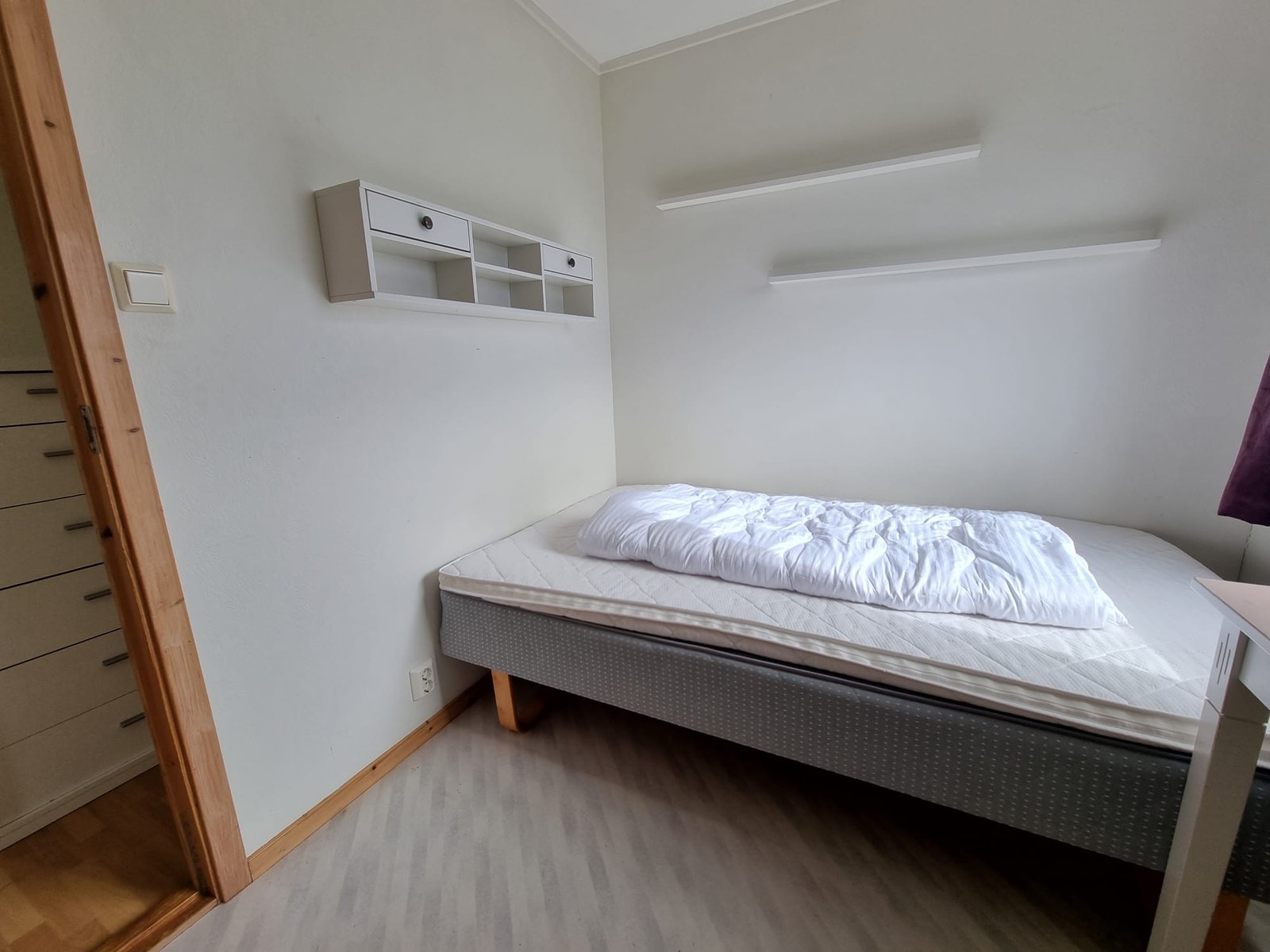 Rom 4 Lite Ledig Galleribilde