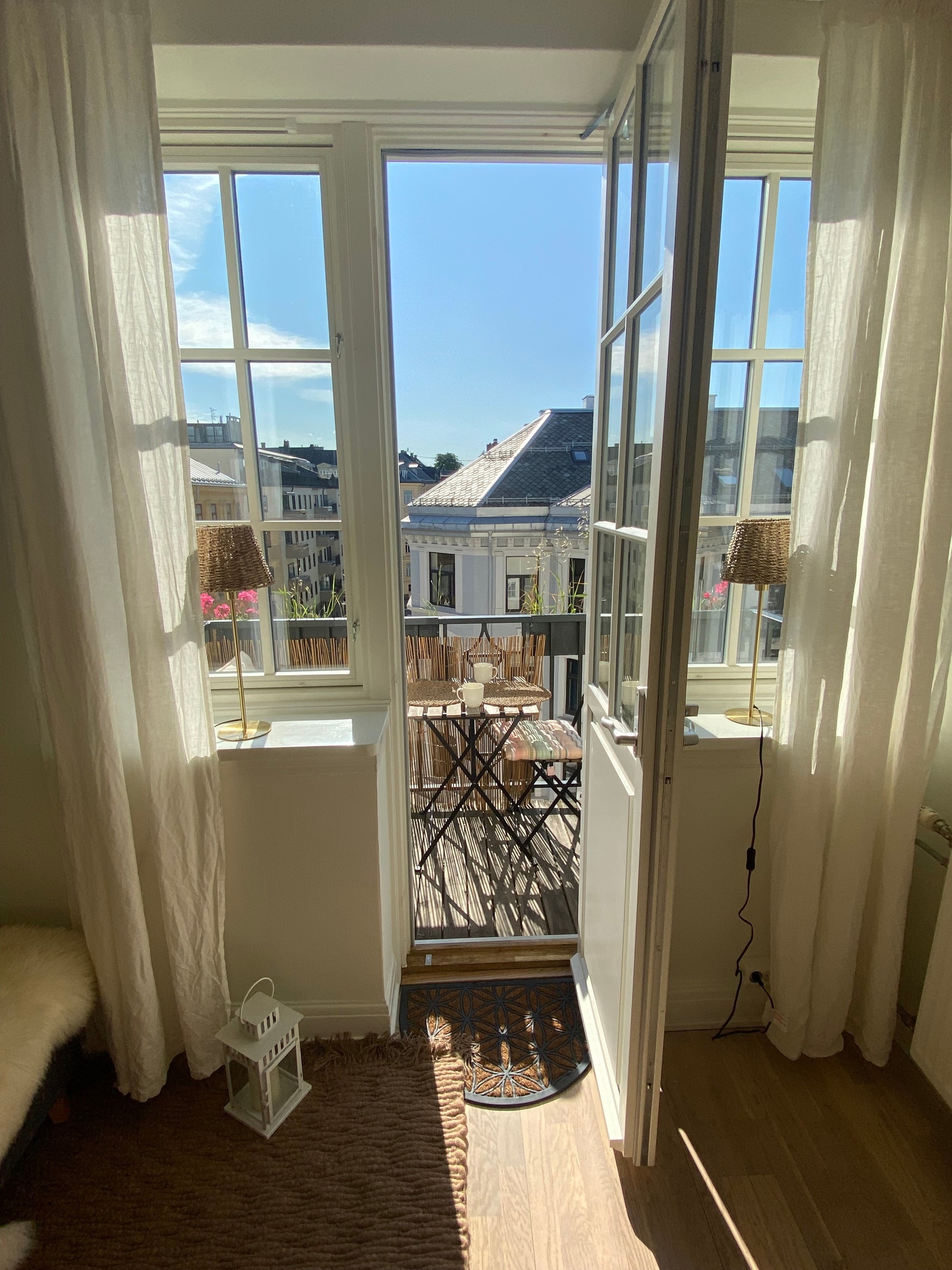 Utgang balkong fra stue Galleribilde