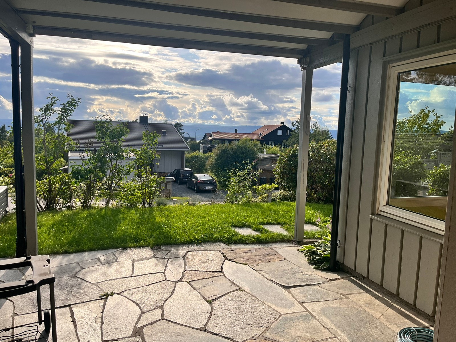 Inngang- plass til utemøbler Galleribilde