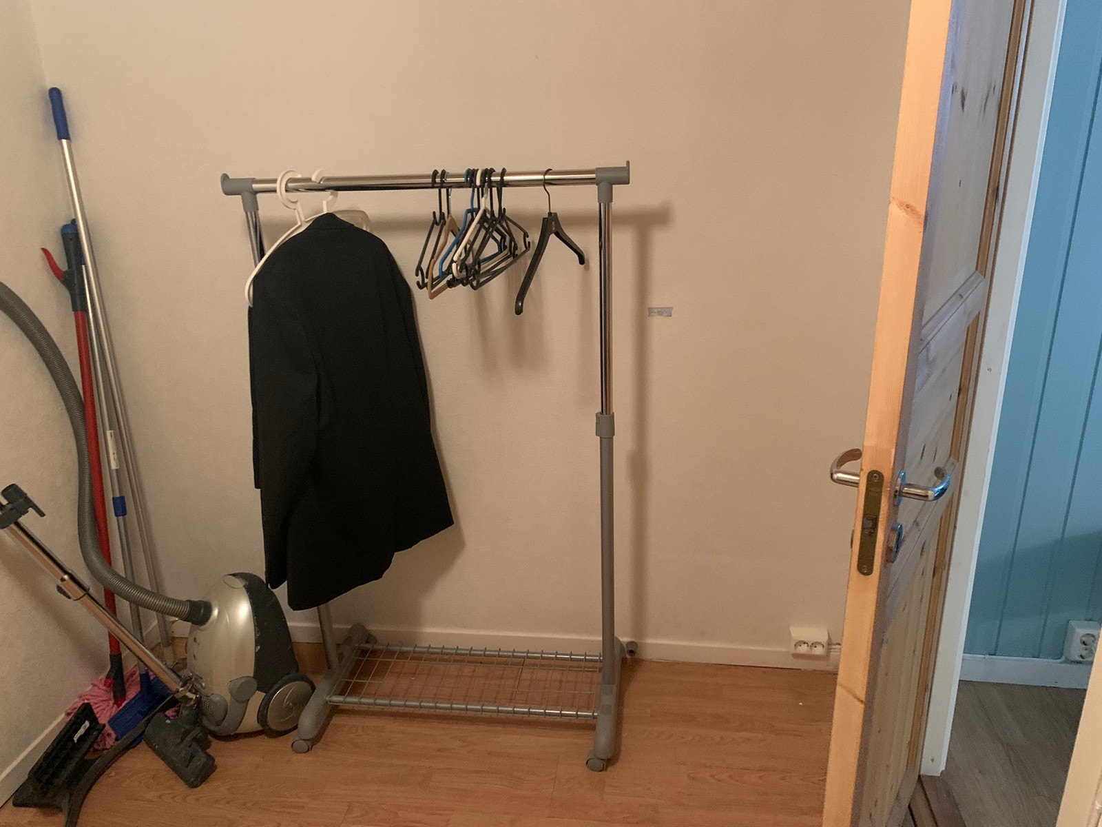 Bod/ garderobe Galleribilde