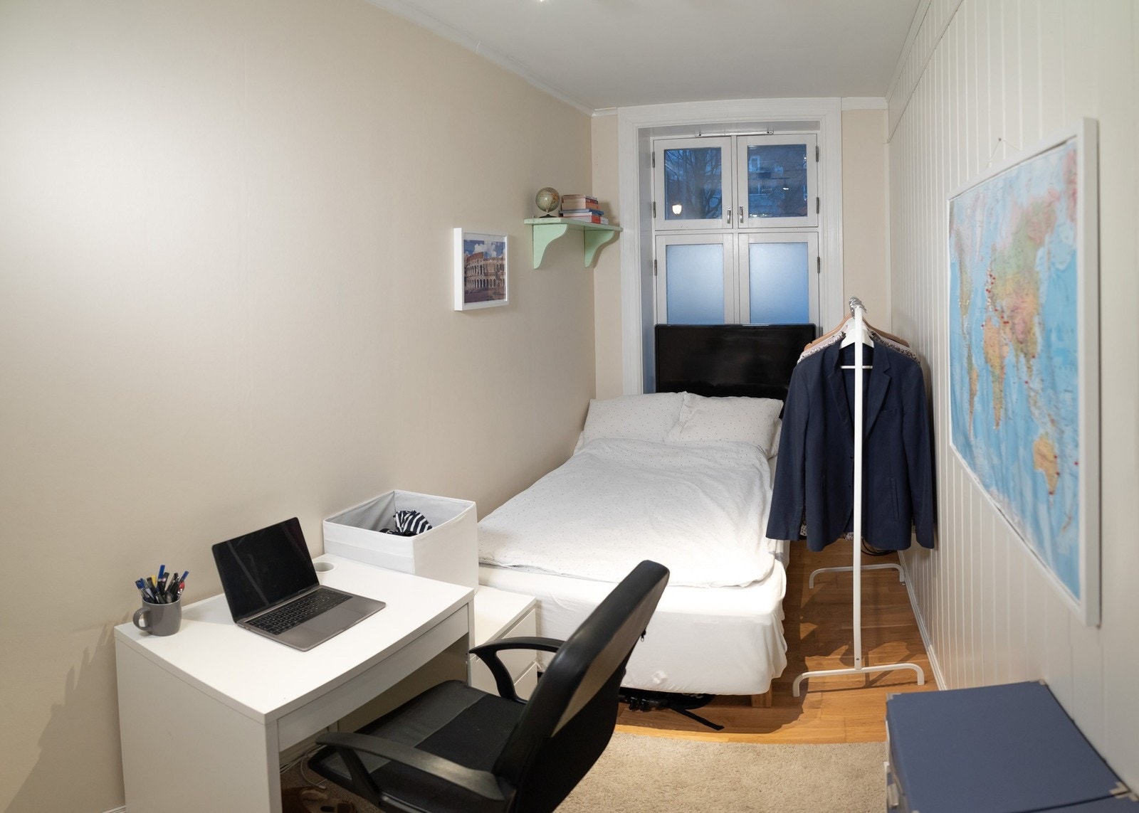 Rom 1 (møbler følger ikke med) Galleribilde