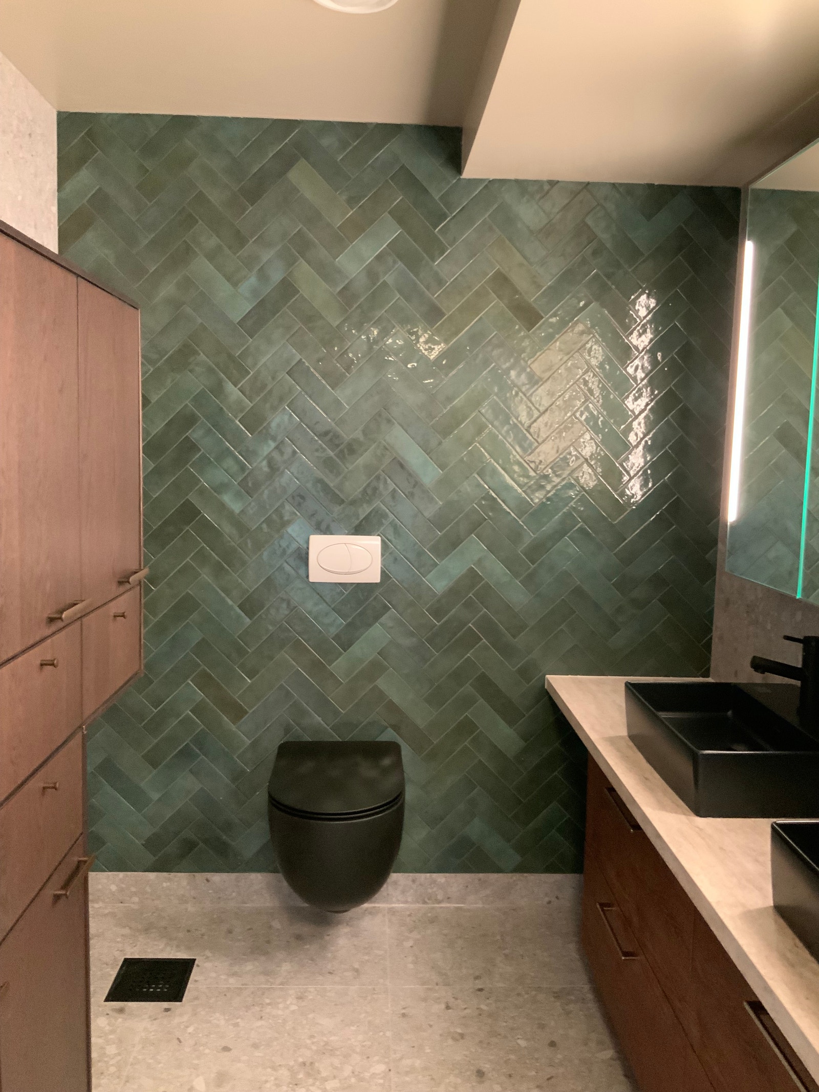 Bad m toalett Galleribilde