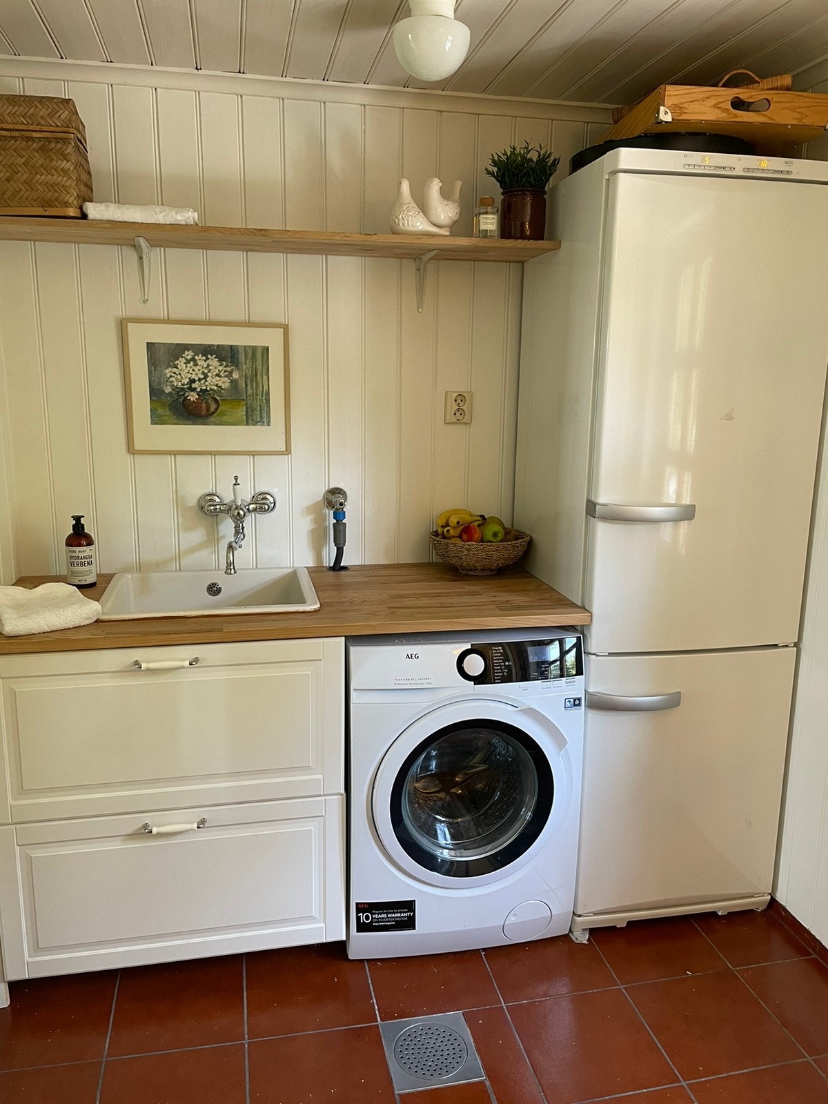 Vaskerom med toalett Galleribilde