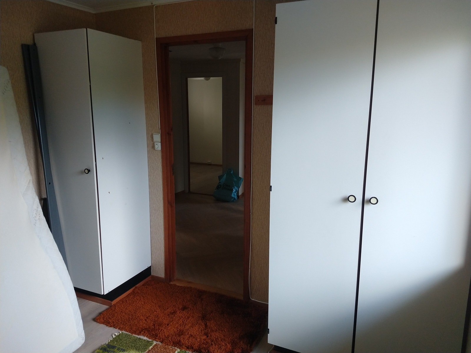 Fastmonterte skap i soverom 1. Galleribilde