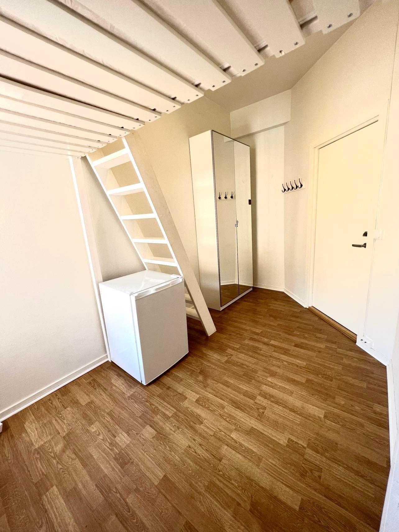 Leilighet C-401 - Rom 1 Galleribilde