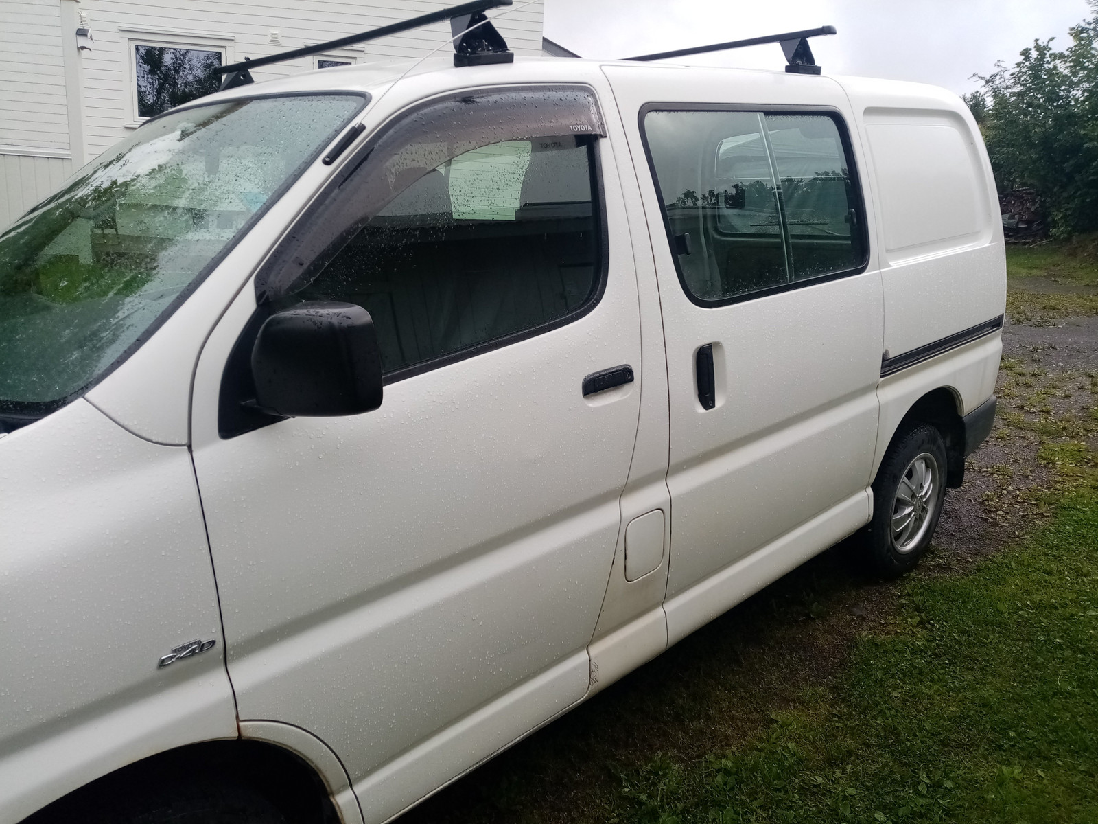 Toyota HiAce HIACE 2.5-117 D 4WD 3