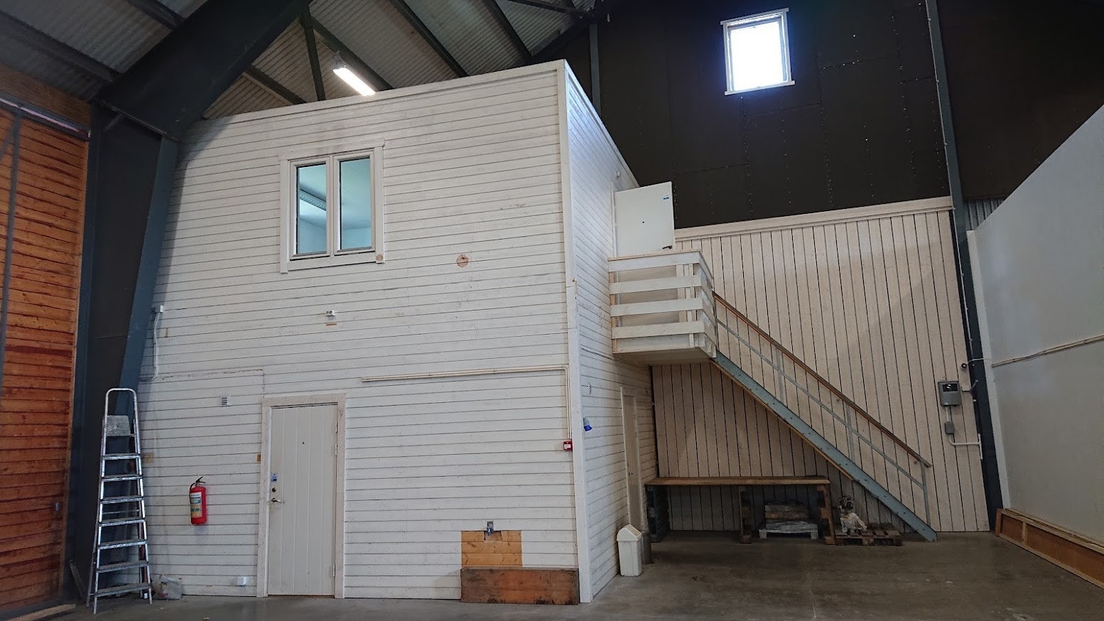 Område med varmerom i to etasjer i nord-østre hjørne Galleribilde