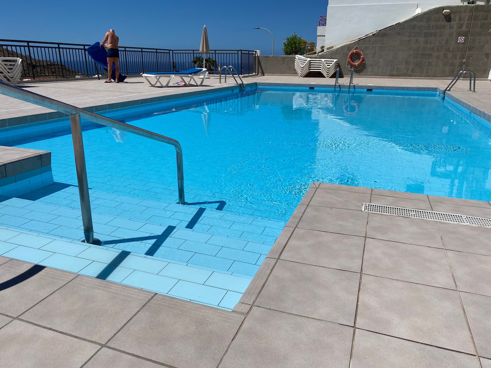 Basseng 2 Galleribilde