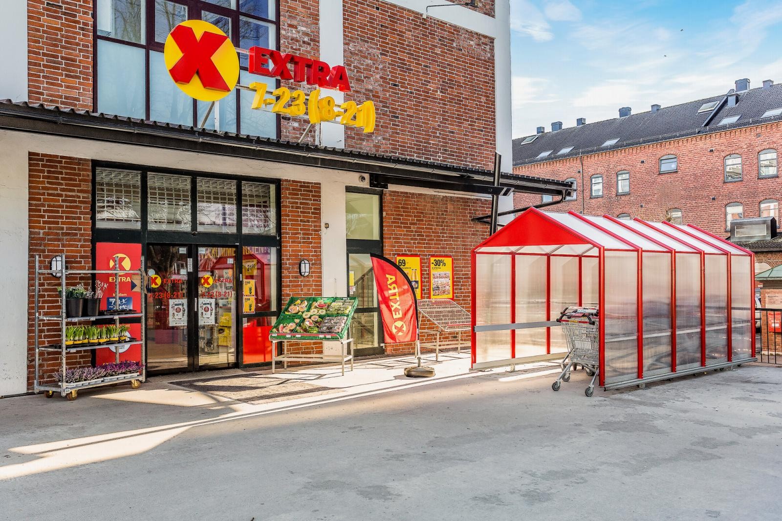 I kort nærhet på Træleborg finner du også matforretninger som f.eks. Coop Extra i St. Olavs gate som ligger ca. 700 meter fra huset. Galleribilde
