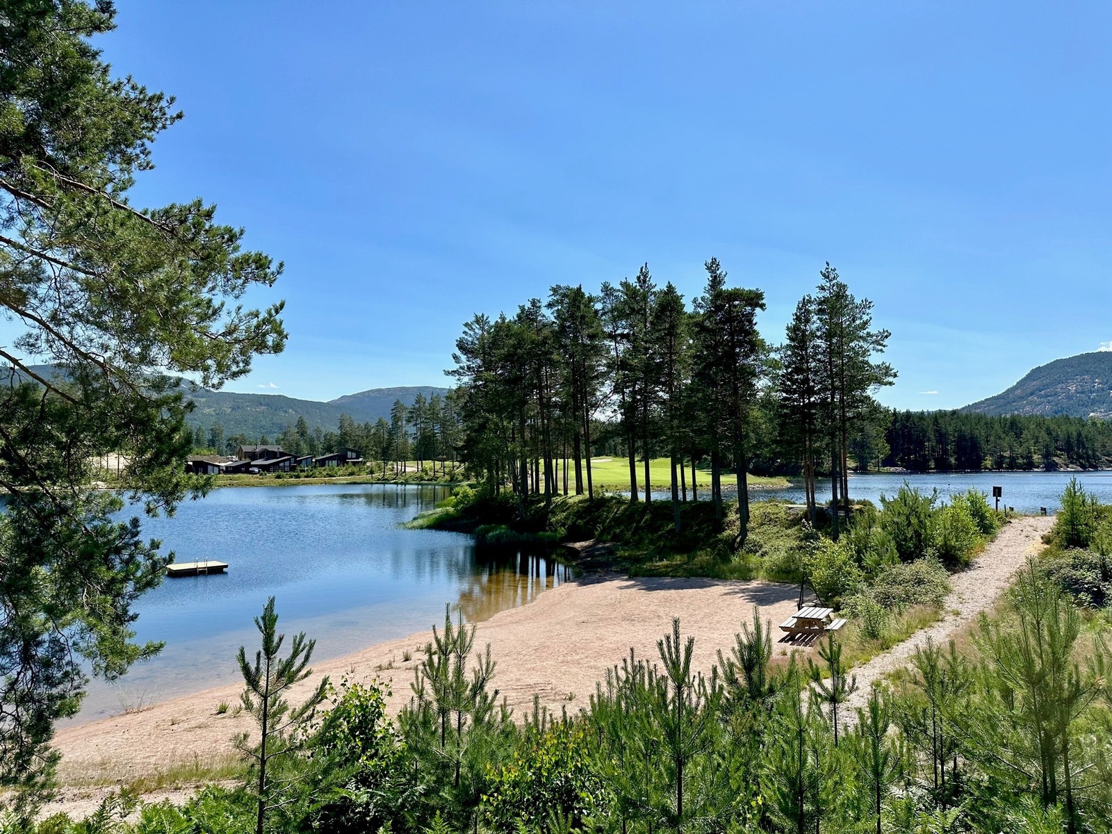 Fantastisk beliggenhet med nydelig natur. Galleribilde