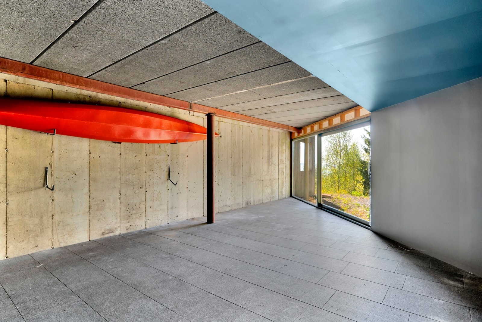 Stor innvendig bod med optimal lagringsplass. Galleribilde