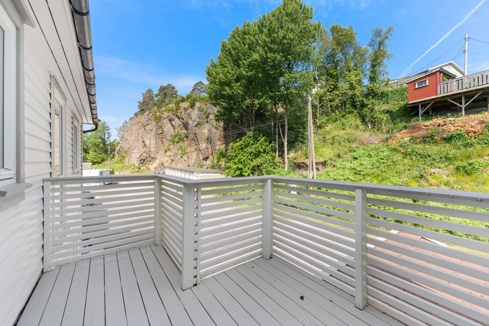 Terrasse med utgang fra bad/vaskerom i 2 etg. Galleribilde