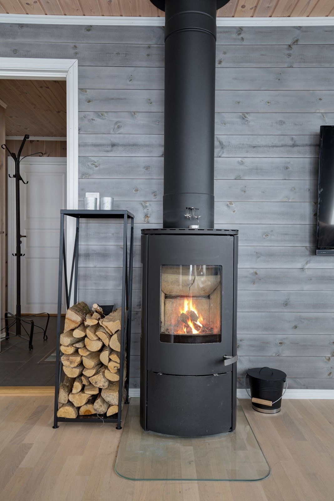 Vedovn i stue Galleribilde