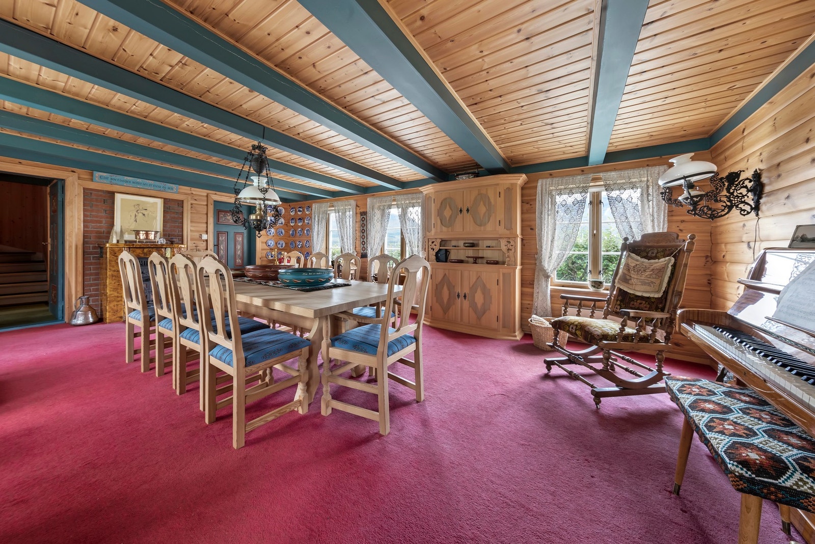 Stor og romslig stue Galleribilde