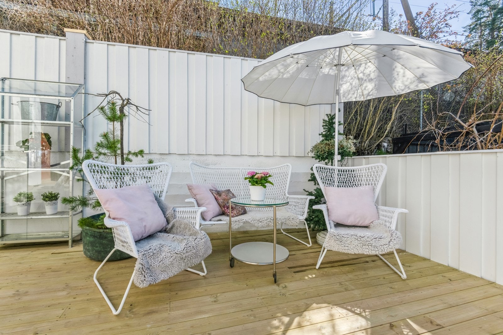 God plass til hyggelig sittegruppe Galleribilde