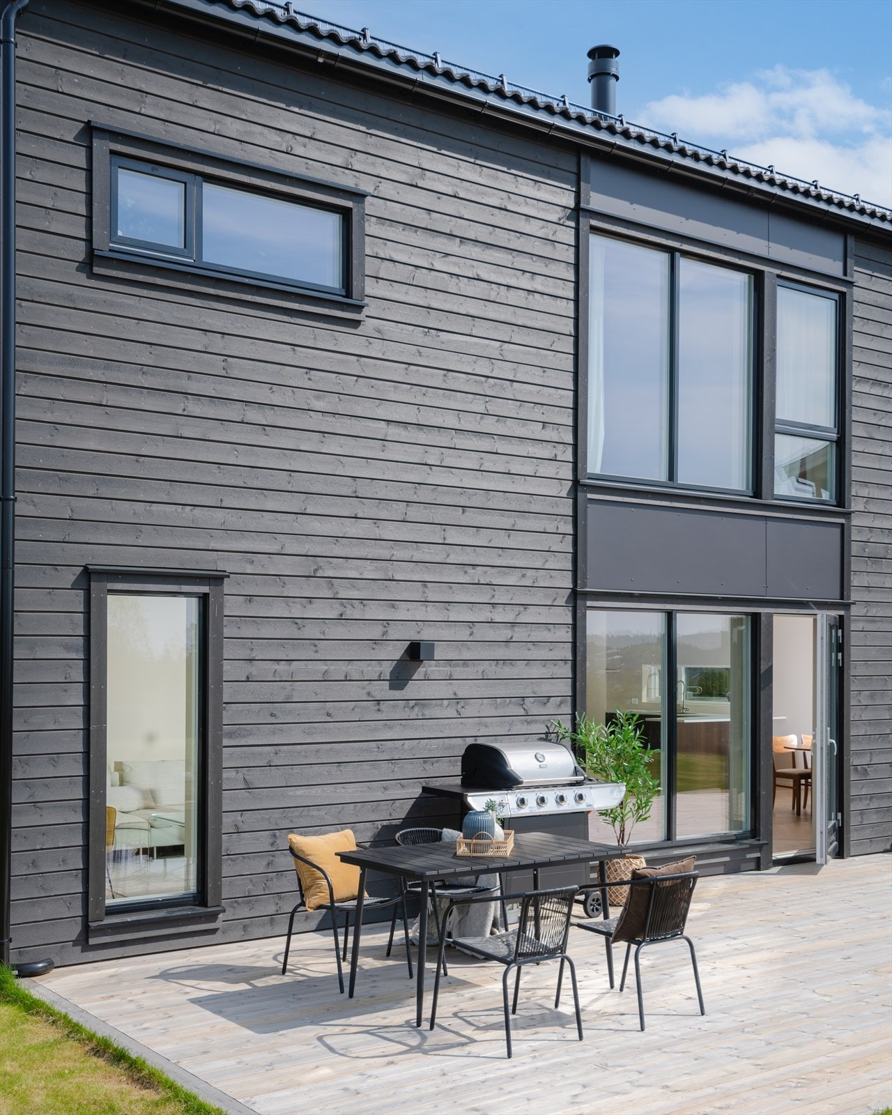 Et tidsriktig og moderne hus fra 2022. Galleribilde