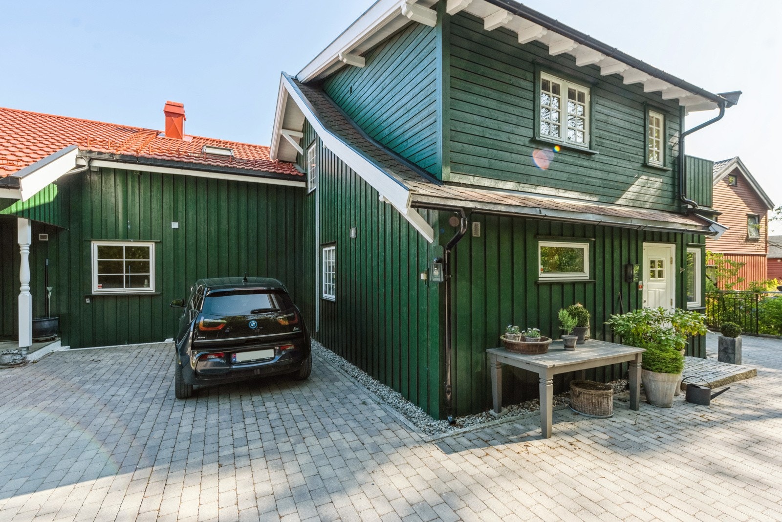 Det er etablert lader til elbil Galleribilde