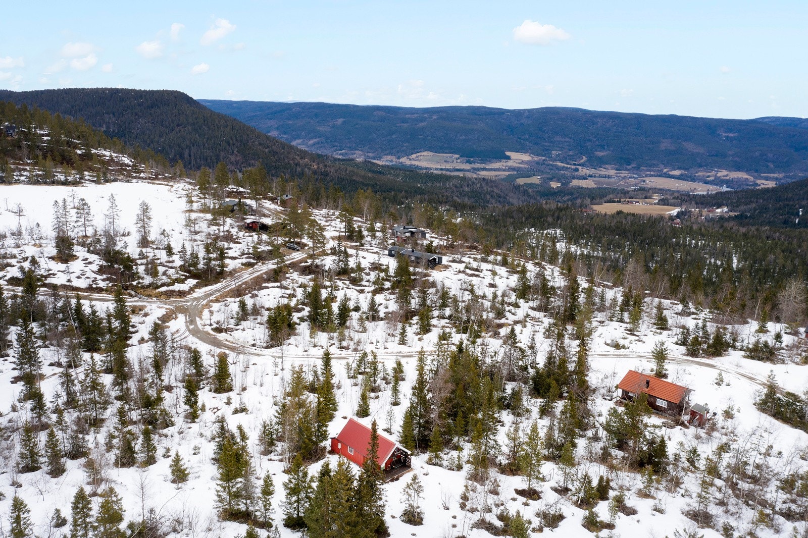 Hytta ligger fint til og er perfekt for deg som ønsker å oppleve alle årstidene på fjellet. Galleribilde