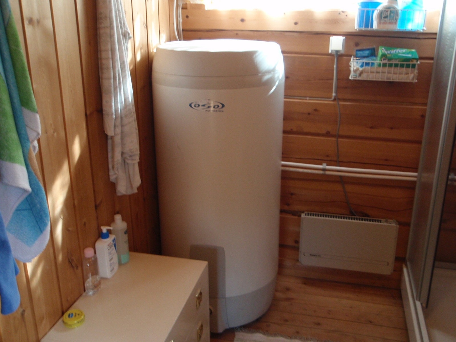 Varmtvannsberederen ble byttet i XXXX og er 200 liter. Galleribilde