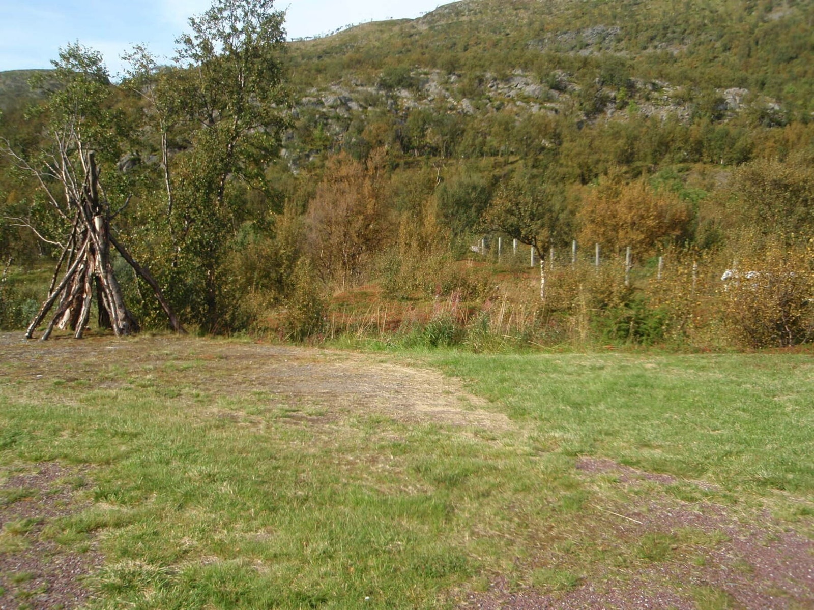 Uteareal mot vest Galleribilde