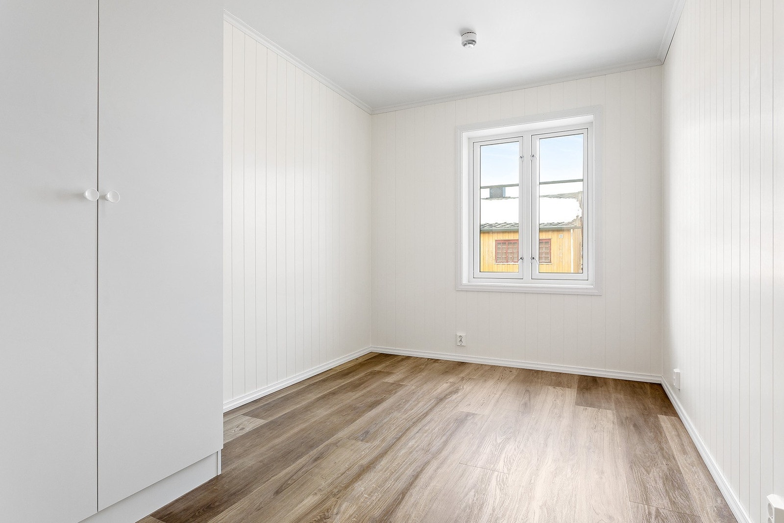 16-.jpg Galleribilde