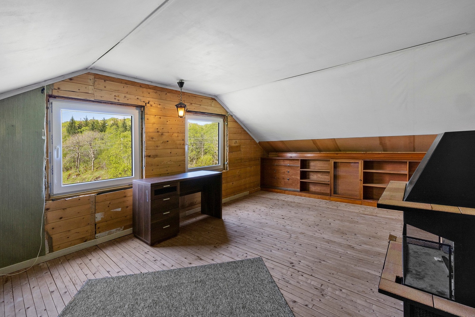 Loftstue/soverom med Galleribilde
