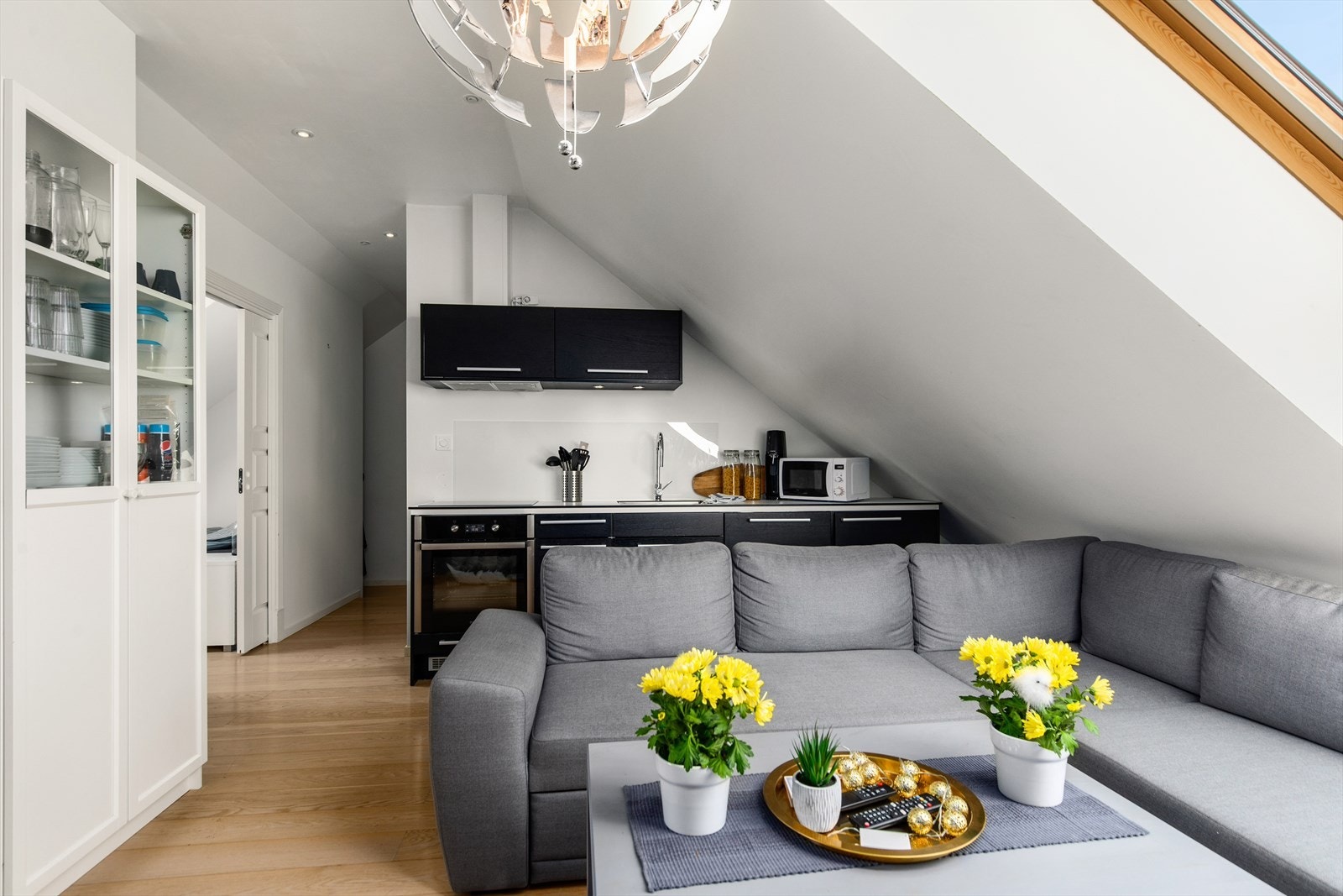 God plass til sofagruppe etc. Galleribilde