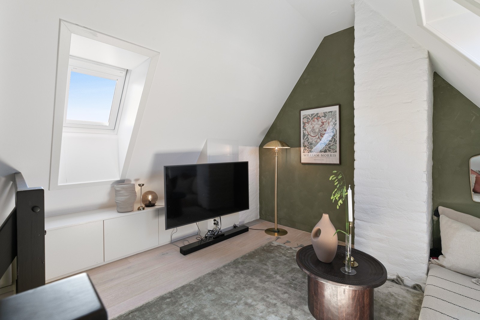 Dette kan være det perfekte stedet for kontor, et lekerom for barna, TV-stue eller soverom. Galleribilde