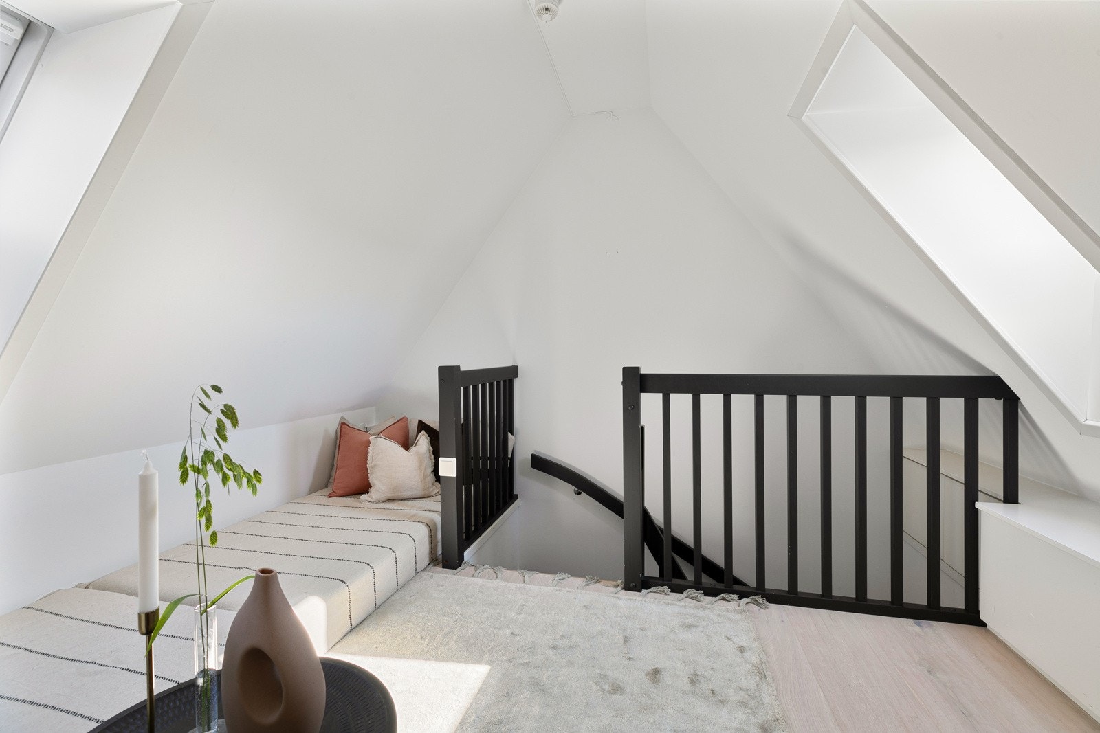 Boligens hems og tredje plan er et mulitfunksjonelt område som kan tilpasses etter dine behov. Galleribilde