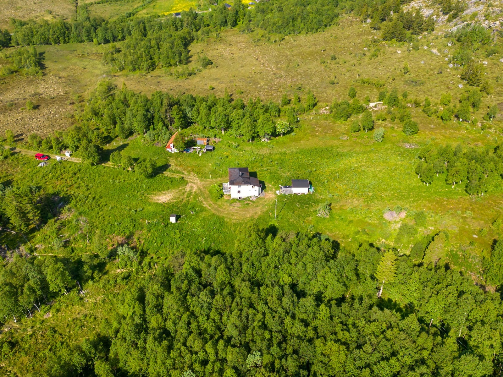 Dronebilde av eiendommen Galleribilde