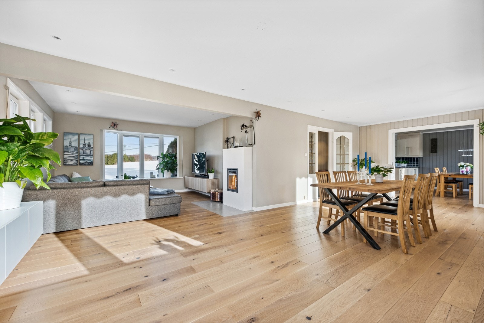 Åsterudveien 12 til salgs ved Lasse Bastrup - Proaktiv Bolig og Prosjektmegling. Galleribilde