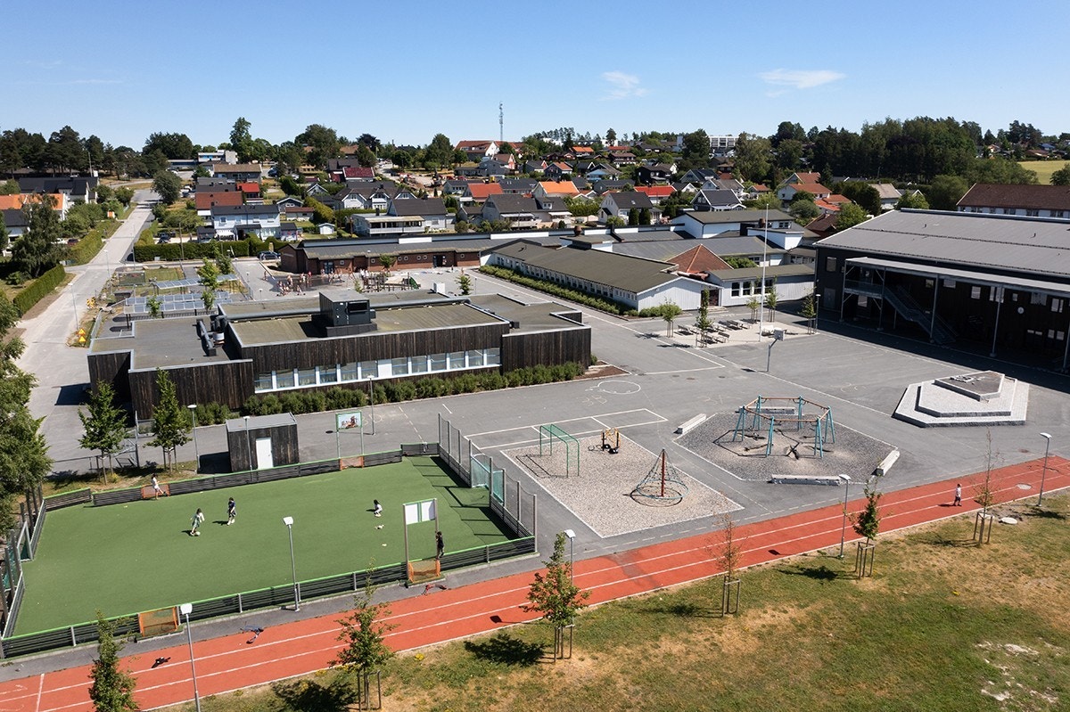 Karlshus skole Galleribilde