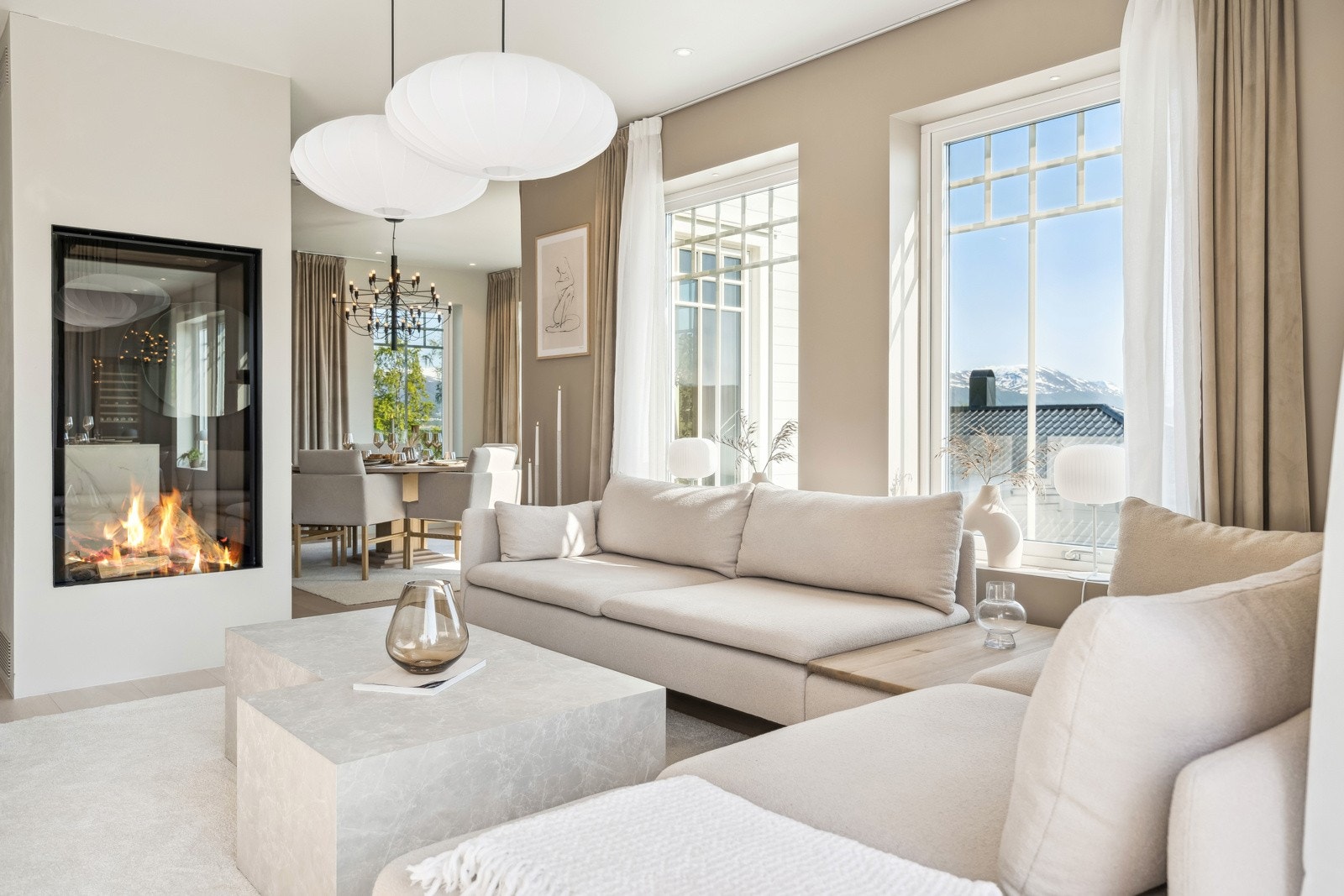 deilig med gasspeis - flammene kan ses fra begge sider Galleribilde